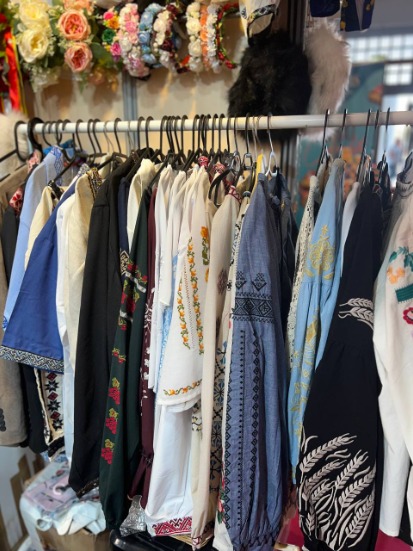 Bijou Fait Main, Boîte Artisanale, Poupée d'Art - Les Merveilles de l'Est | Article ID: 10012