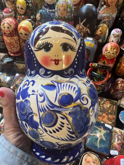 Bijou Fait Main, Boîte Artisanale, Poupée d'Art - Les Merveilles de l'Est | Article ID: 10023