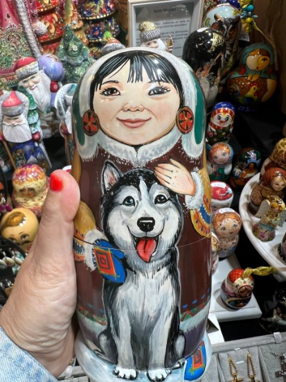 Bijou Fait Main, Boîte Artisanale, Poupée d'Art - Les Merveilles de l'Est | Article ID: 10029