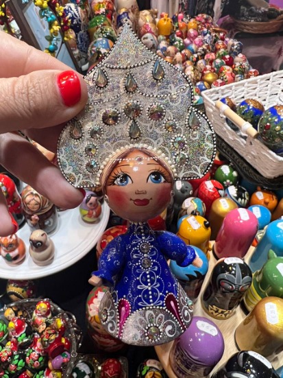 Bijou Fait Main, Boîte Artisanale, Poupée d'Art - Les Merveilles de l'Est | Article ID: 10040