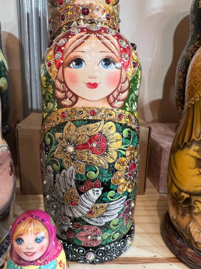 Bijou Fait Main, Boîte Artisanale, Poupée d'Art - Les Merveilles de l'Est | Article ID: 10043