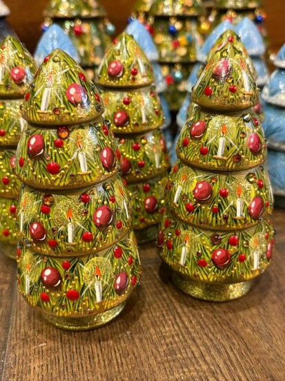 Bijou Fait Main, Boîte Artisanale, Poupée d'Art - Les Merveilles de l'Est | Article ID: 10048