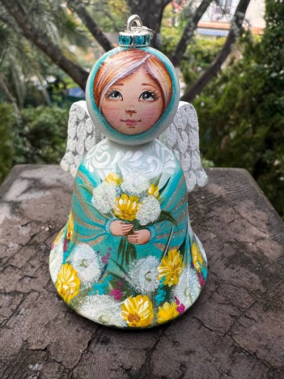 Bijou Fait Main, Boîte Artisanale, Poupée d'Art - Les Merveilles de l'Est | Article ID: 10051