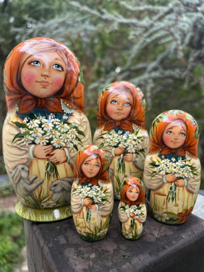 Bijou Fait Main, Boîte Artisanale, Poupée d'Art - Les Merveilles de l'Est | Article ID: 10052