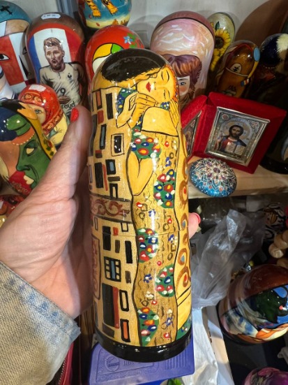 Bijou Fait Main, Boîte Artisanale, Poupée d'Art - Les Merveilles de l'Est | Article ID: 10056