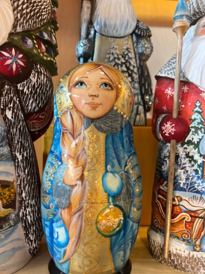 Bijou Fait Main, Boîte Artisanale, Poupée d'Art - Les Merveilles de l'Est | Article ID: 10064