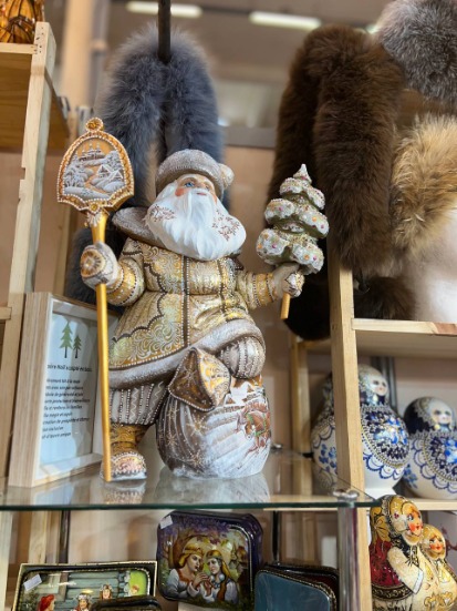 Bijou Fait Main, Boîte Artisanale, Poupée d'Art - Les Merveilles de l'Est | Article ID: 10069