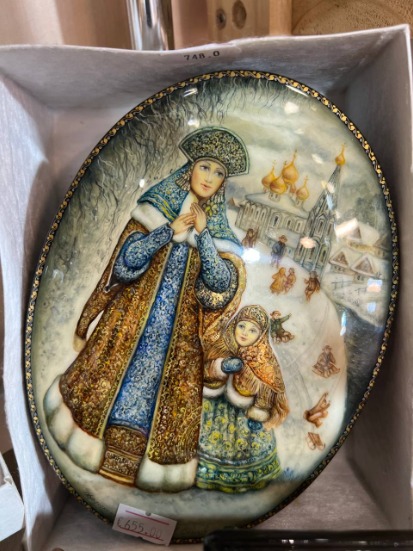 Bijou Fait Main, Boîte Artisanale, Poupée d'Art - Les Merveilles de l'Est | Article ID: 10086